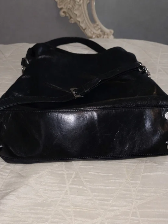 Michael Kors Black Glazed Leather Trapeze Hobo Crossbody Bag Silver Chain - Picture 4 of 5